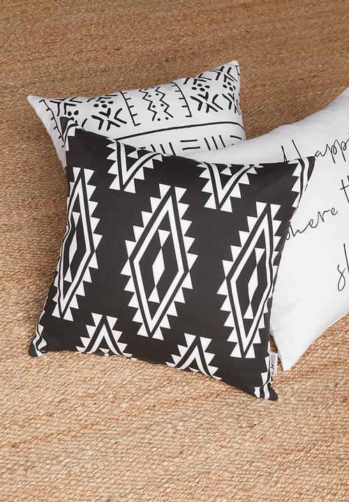 Sixth Floor - Rye cushion cover - black