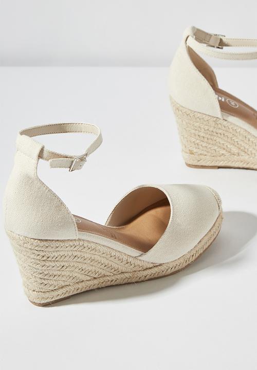Cotton On - Florence closed toe wedge - neutral