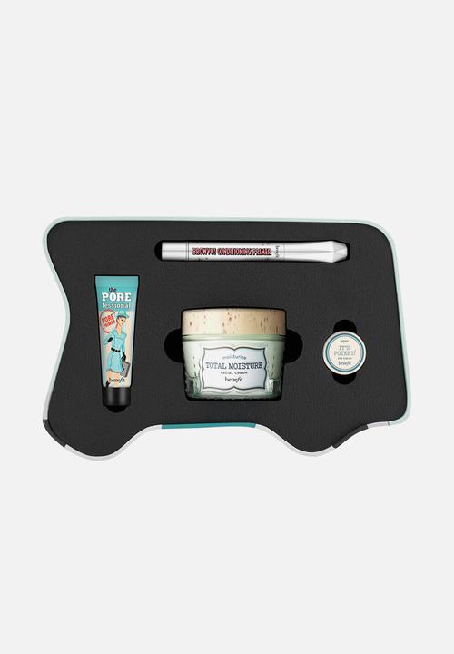 Benefit Cosmetics - Traveling B.Right!