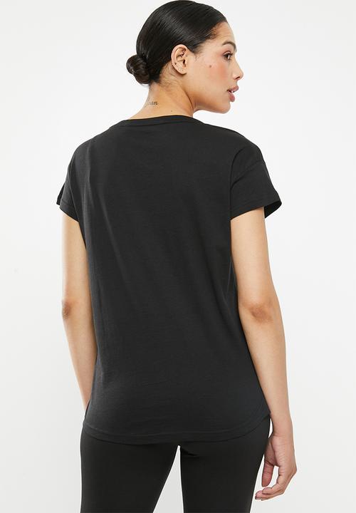 PUMA - Modern sports graphic tee - black & white