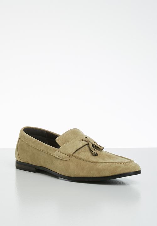 Superbalist - Lenny tassel loafer - beige