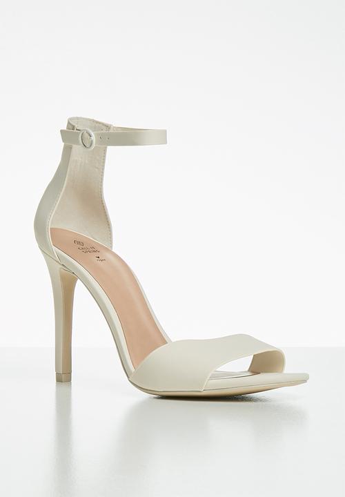 Call It Spring - Dellmar heel - white