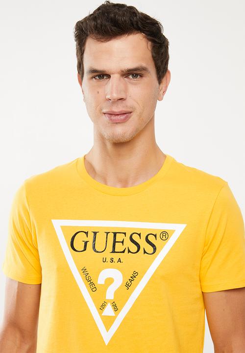 GUESS - Triangle short sleeve tee - yellow
