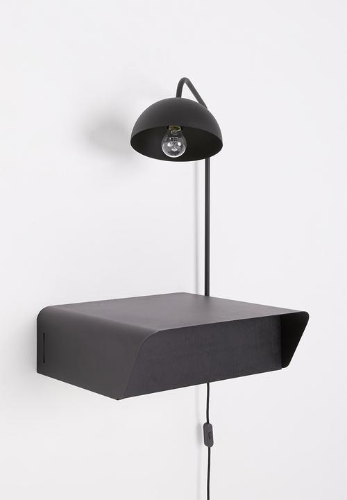Emerging Creatives - Stockholm chapman table & light - black