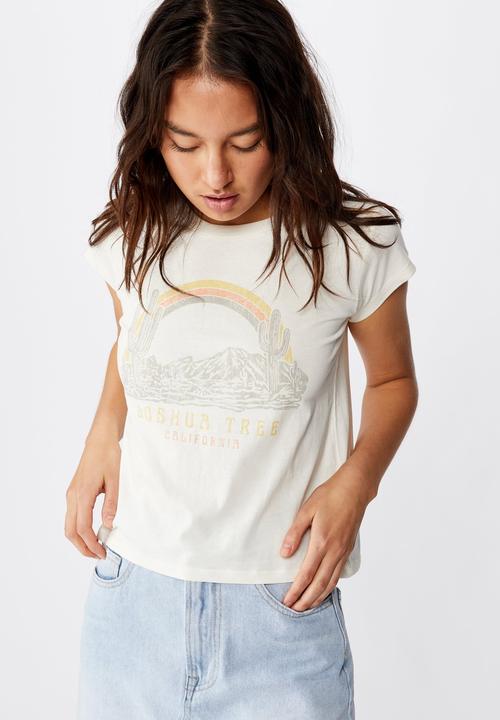 Cotton On - Essential art T-shirt - cream