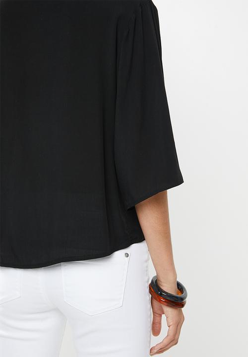 edit - Boxy blouse V-neck - black