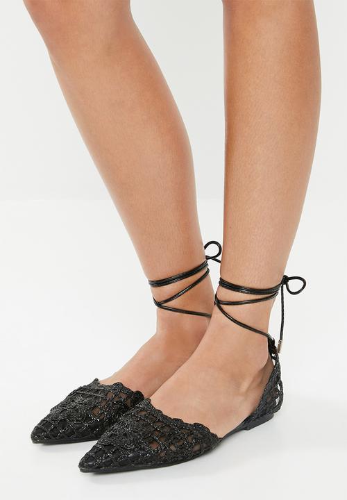 edit - Woven flat - black