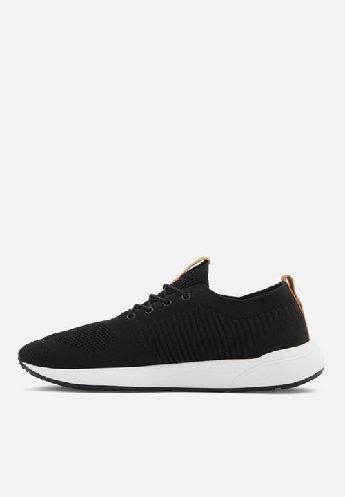 Call It Spring - Ivanovsky - black