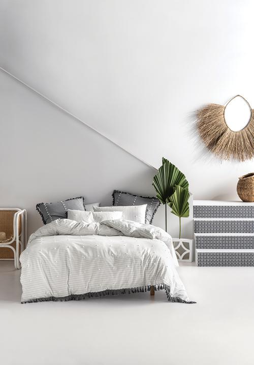 Linen House - Anya duvet cover set - smoke