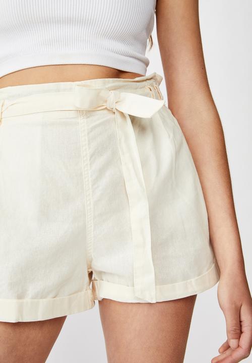 Cotton On - Riley high waist short - cream