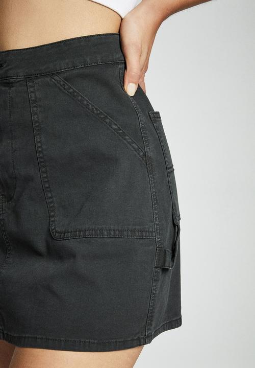 Cotton On - Kasha utility mini skirt - black