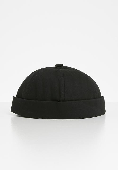 black docker cap