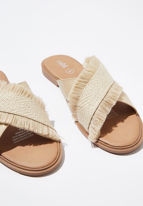 Cotton On - Lola cross over fringe sandal - neutral