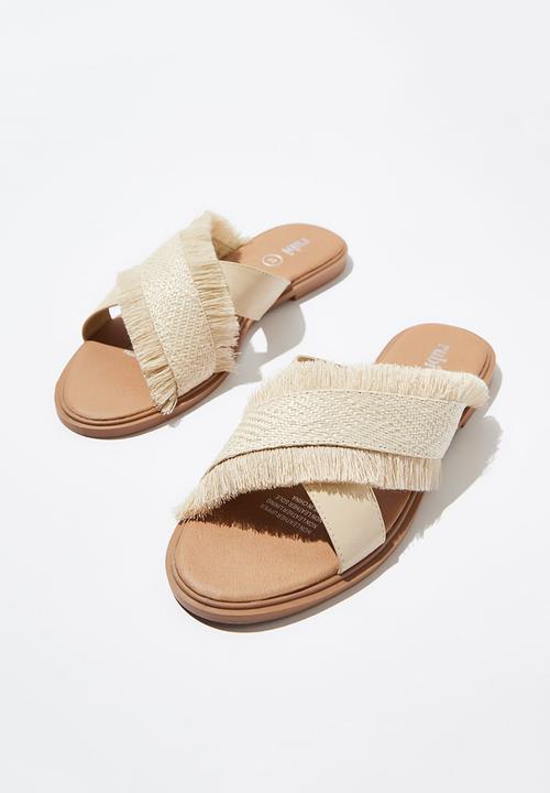 Cotton On - Lola cross over fringe sandal - neutral