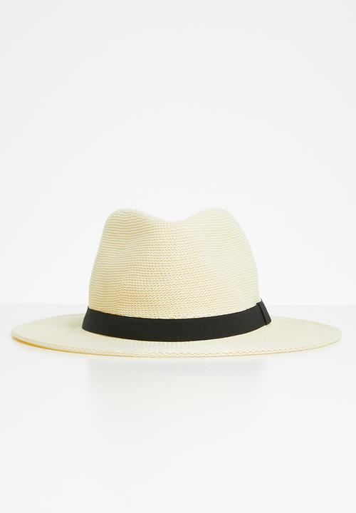 beach hat