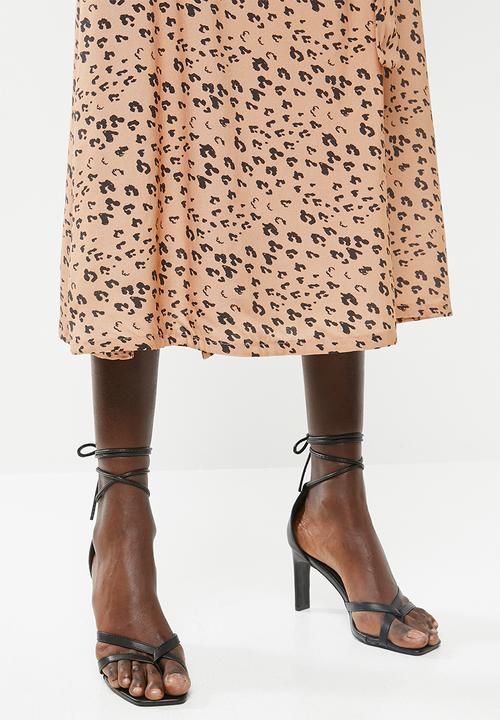 Superbalist - Animal wrap midi skirt - peach & black 