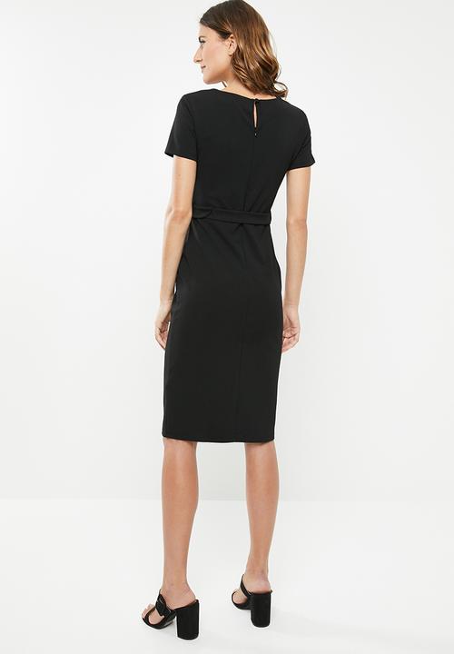edit - Fitted dress with belt - black
