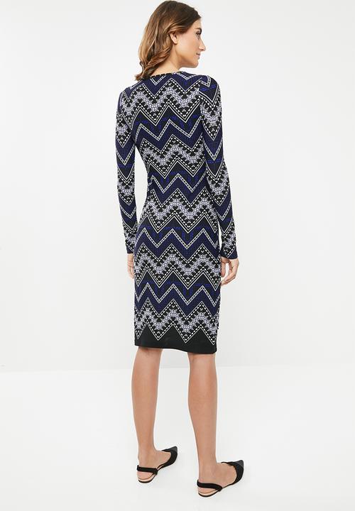 edit - Semi fitted knit dress - multi