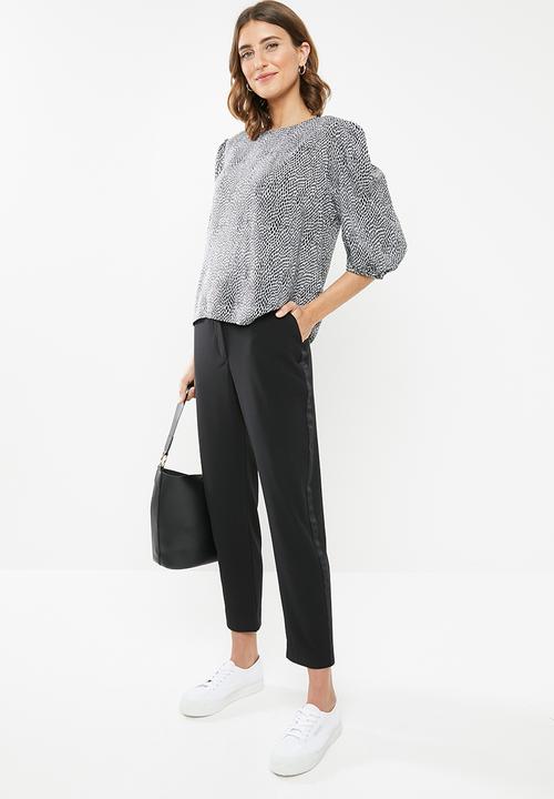 edit - Soft jogger with side tape - black