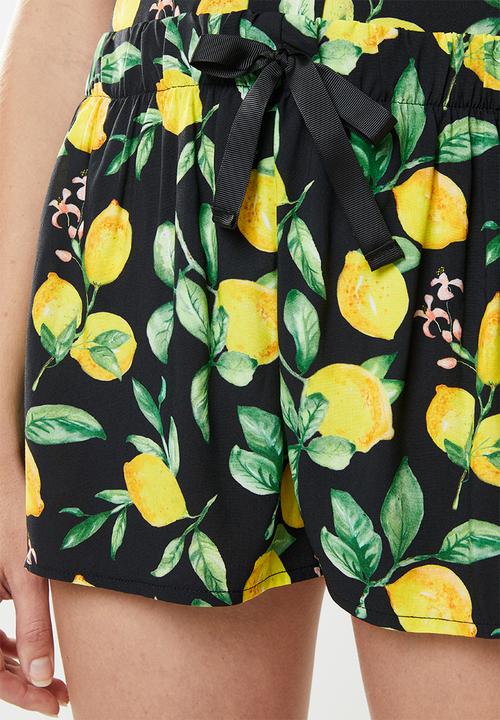 Superbalist - Sleep shirt & shorts - black 