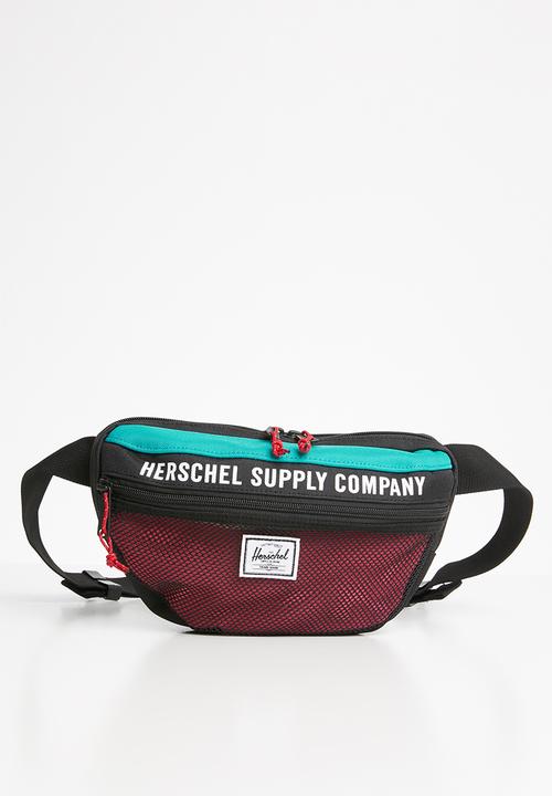 nineteen hip pack herschel