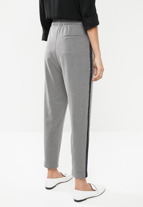 edit - Soft jogger with side tape - grey