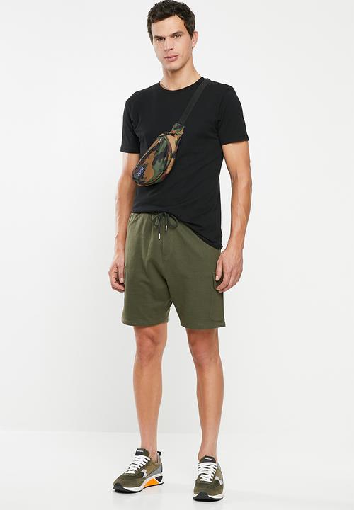 Superbalist - Utility sweat shorts - green