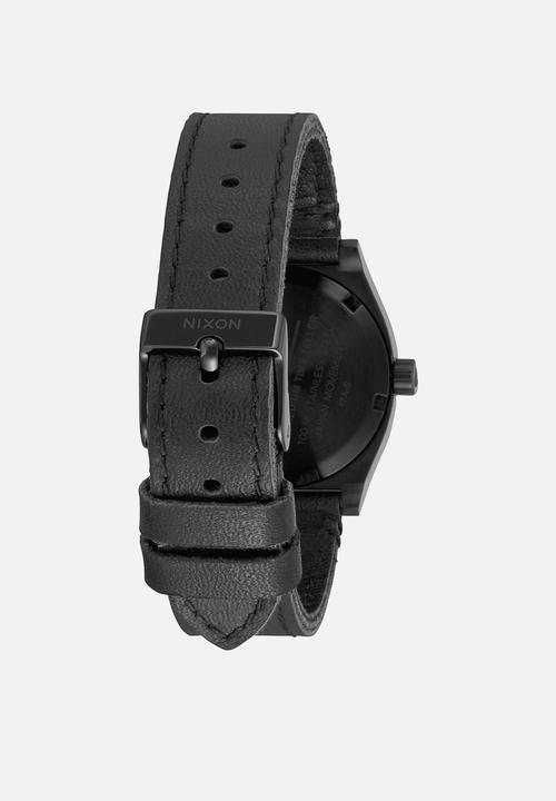 Nixon - Medium time teller leather - black