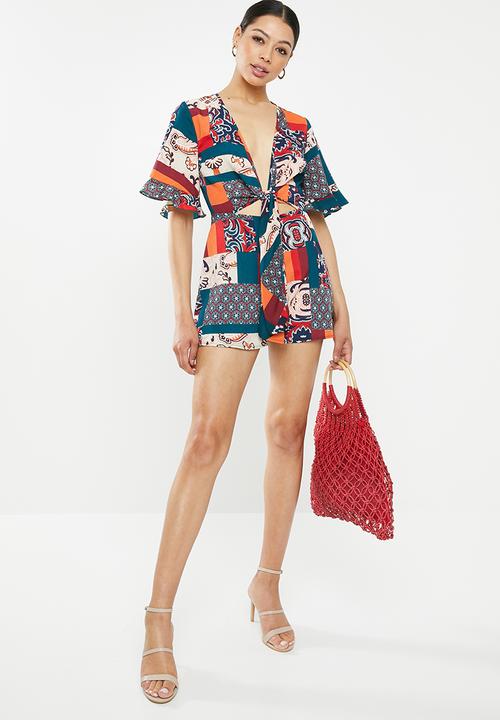 Missguided - Paisley tie front kimono sleeve playsuit - multi
