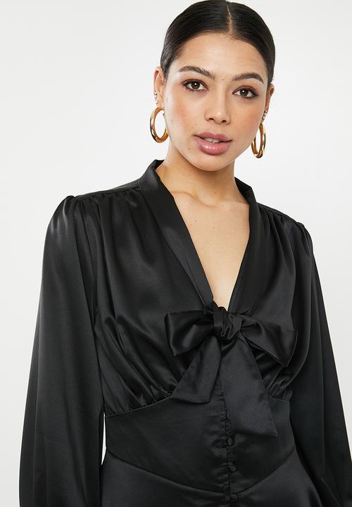Missguided - Button down pussy bow satin dress - black