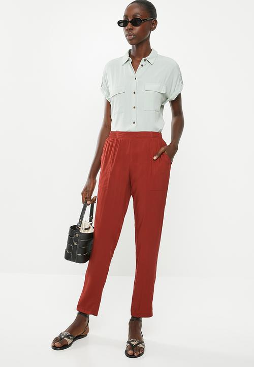 Superbalist - Woven joggers - red