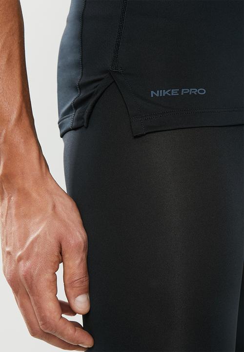Nike - Nike pro tight short sleeve top - black & white