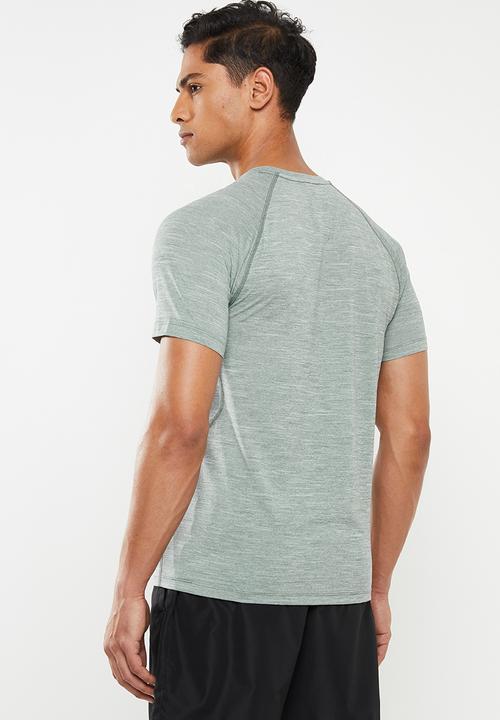 New Balance  - Tenacity T-shirt - green