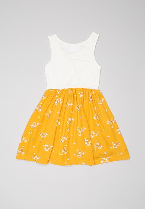 Pop Candy - Combo fabric dress with pockets - cream & yellow 