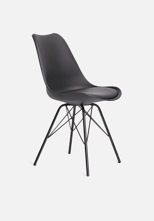 Sixth Floor - Finch dining chair - black