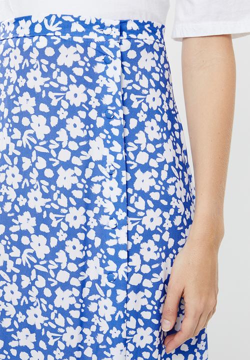 Superbalist - Maxi slip skirt with slit detail -  blue & white