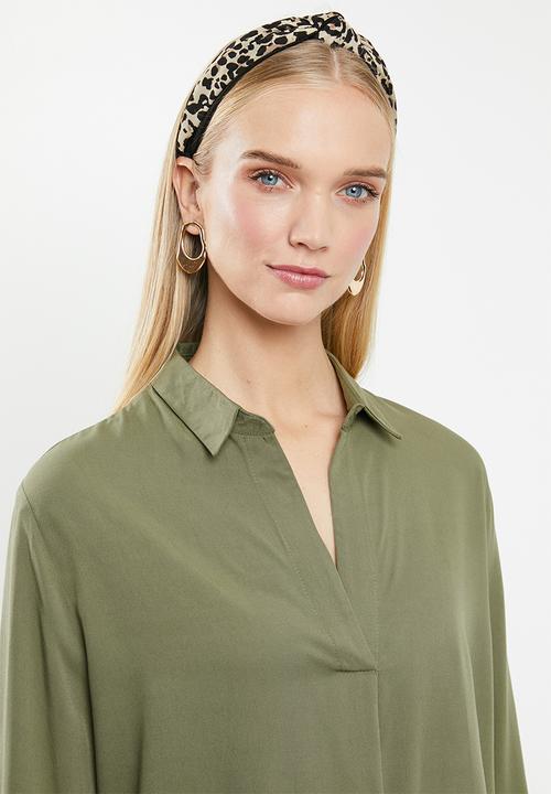 Superbalist - Notch neck shirt - khaki