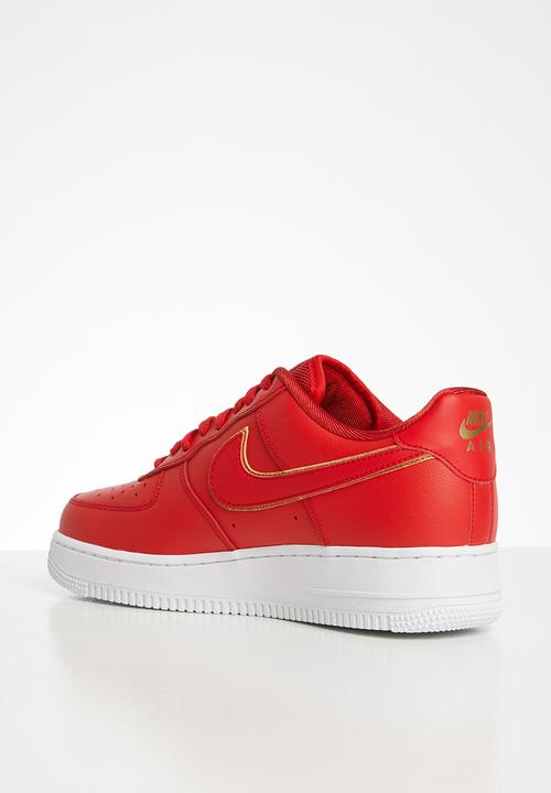 Nike - Air Force 1 '07 essential - gym red / white-metallic gold