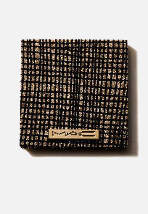MAC - Starring you star-sighting compact - pleasing to the eye