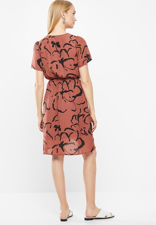 Vero Moda - Milona wrap dress - rust & black