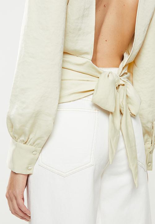 Vero Moda - Jade cut out top - neutral