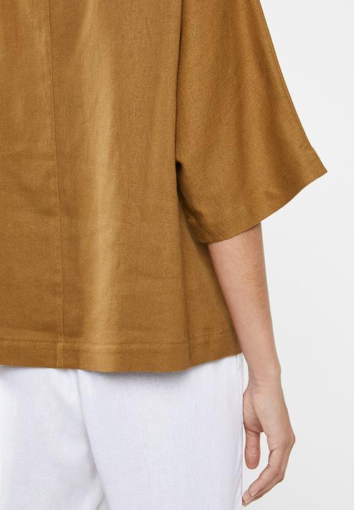 edit - Boxy linen top - brown