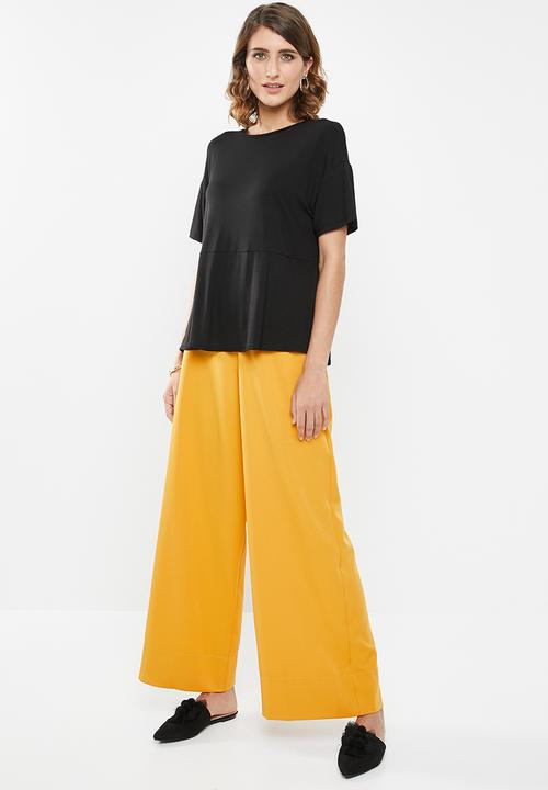 edit - Combo tee - black
