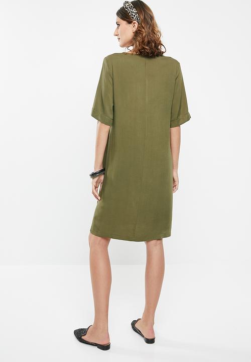 edit - Wide sleeve shift dress - green
