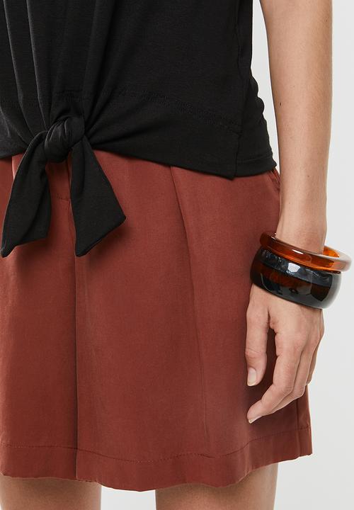 edit - Knot front tee - black