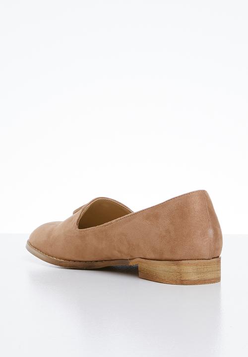 Superbalist - Sansa tassel loafer - blush