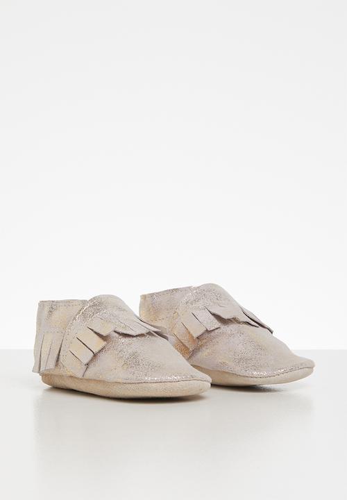 shooshoos - For the one moccasin - gold 
