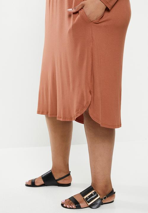 edit Plus - Pocket tee dress - rust