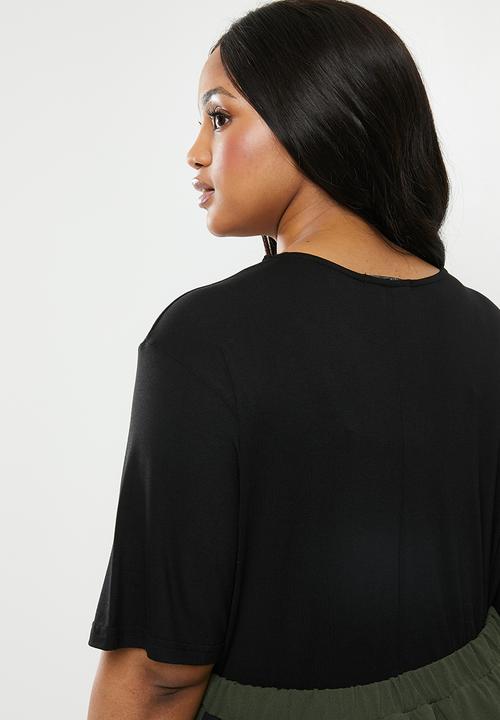 Superbalist - Longer length tee - black