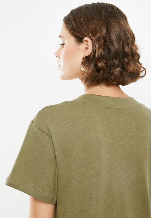 Superbalist - Slouchy slub v-neck tee - khaki